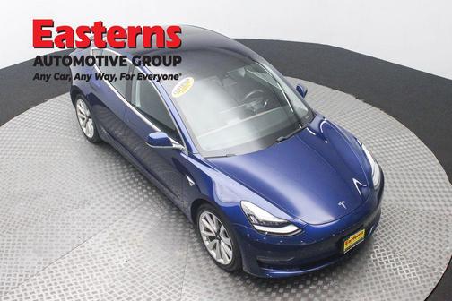 Deep Blue Metallic 2018 Tesla Model 3 Performance
