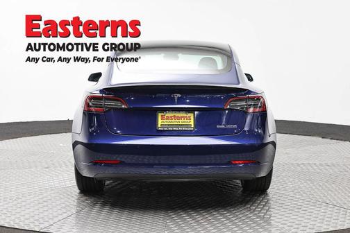 Deep Blue Metallic 2018 Tesla Model 3 Performance