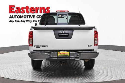 Glacier White 2019 Nissan Frontier SV