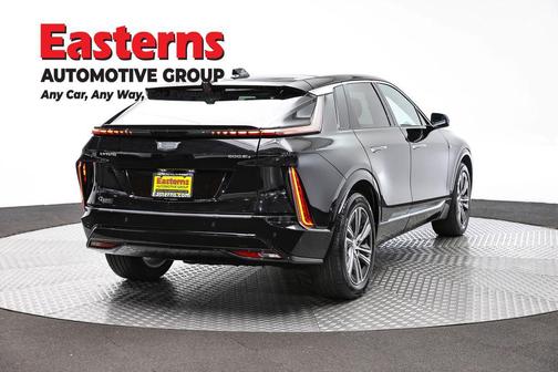 Stellar Black Metallic 2025 Cadillac LYRIQ Luxury