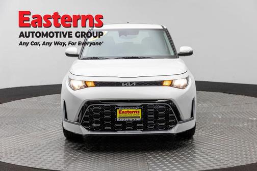 Snow White Pearl 2023 Kia Soul GT-Line