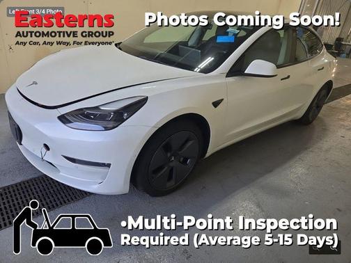 Pearl White Multi-Coat 2022 Tesla Model 3 Long Range