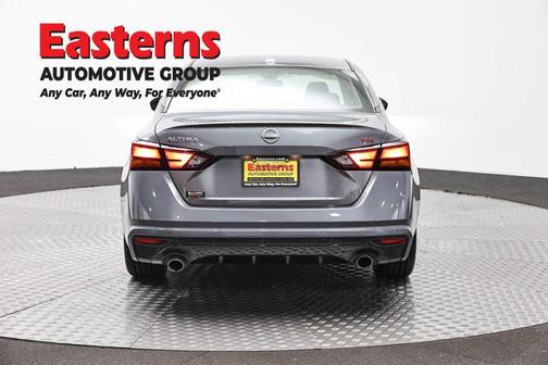 Gun Metallic 2023 Nissan Altima SR FWD