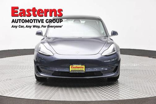 Gray 2019 Tesla Model 3 Standard Range