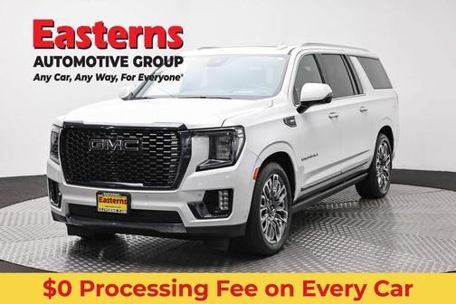 White Frost Tricoat 2023 GMC Yukon XL Denali Ultimate