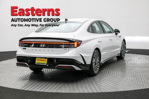 2024 Hyundai SONATA Hybrid SE