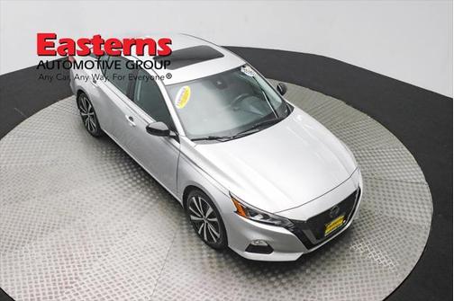 2021 Nissan Altima SR FWD