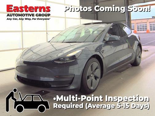 Midnight Silver Metallic 2023 Tesla Model 3 Standard Range