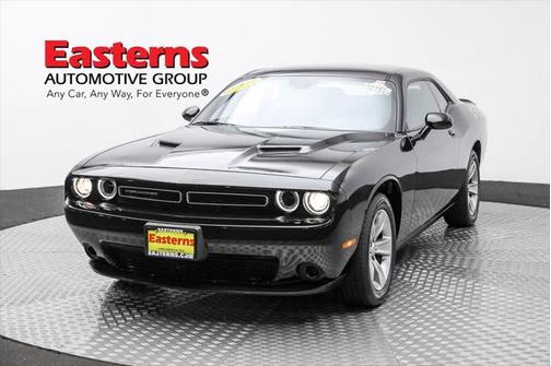 2022 Dodge Challenger SXT