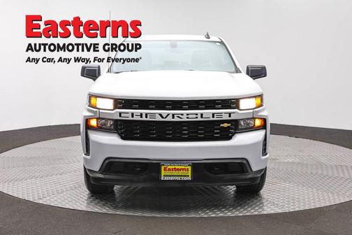 Summit White 2019 Chevrolet Silverado 1500 Custom