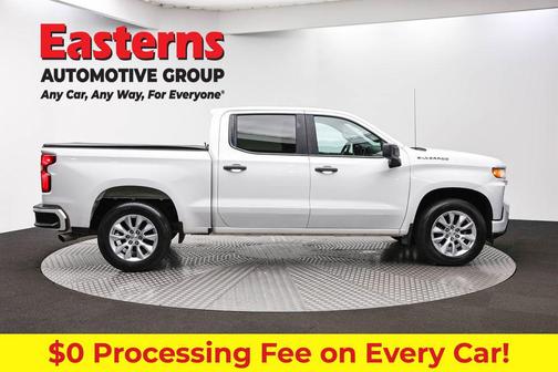 Summit White 2019 Chevrolet Silverado 1500 Custom
