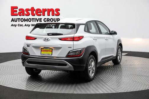 2022 Hyundai KONA SE