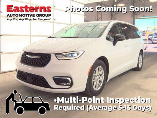 Bright White Clearcoat 2024 Chrysler Pacifica Touring L