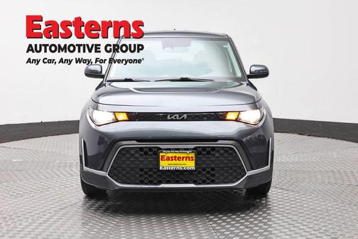 Gravity Gray 2023 Kia Soul LX