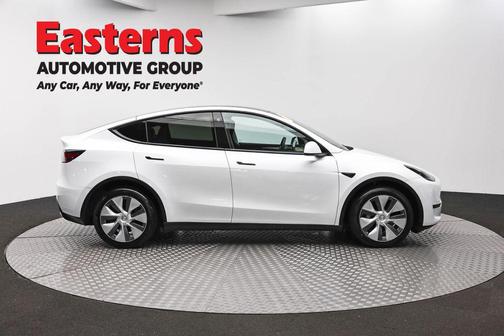 Pearl White Multi-Coat 2023 Tesla Model Y Long Range Dual Motor All-Wheel Drive