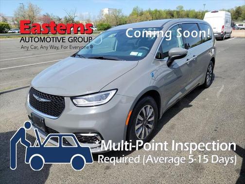2023 Chrysler Pacifica Hybrid Touring L