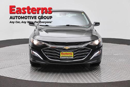 Mosaic Black Metallic 2024 Chevrolet Malibu FWD 1LT