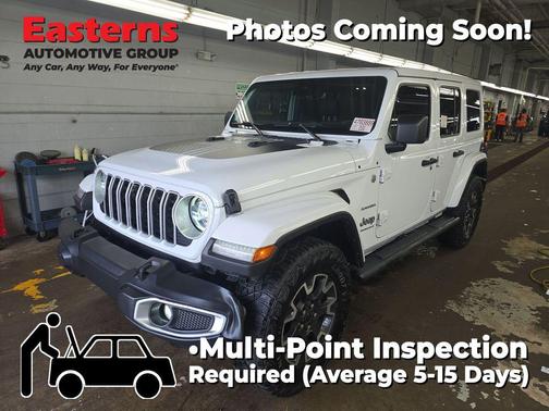 Bright White Clearcoat 2024 Jeep Wrangler 4-Door Sahara 4x4