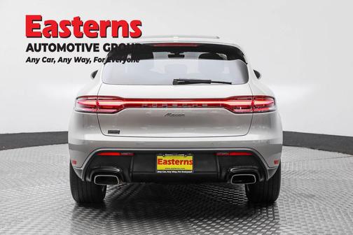 2022 Porsche Macan Base