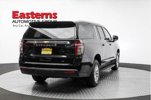 2023 Chevrolet Suburban LT