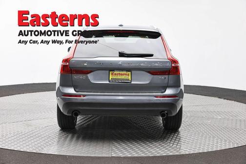 Gray Metallic 2019 Volvo XC60 T6 Momentum