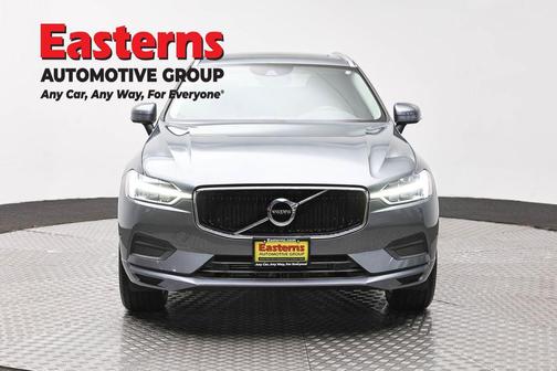 Gray Metallic 2019 Volvo XC60 T6 Momentum