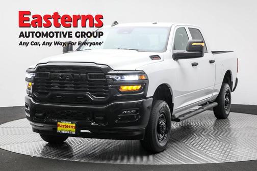 2025 RAM 2500 Tradesman Crew Cab 4x4 6'4' Box