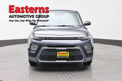 Gravity Gray 2022 Kia Soul LX