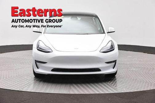 Pearl White Multi-Coat 2022 Tesla Model 3 Long Range