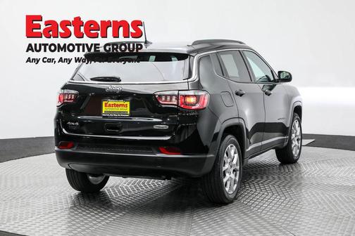 2022 Jeep Compass Latitude Lux