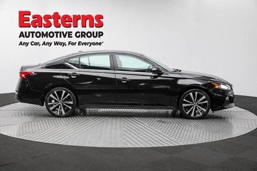 2020 Nissan Altima SR FWD
