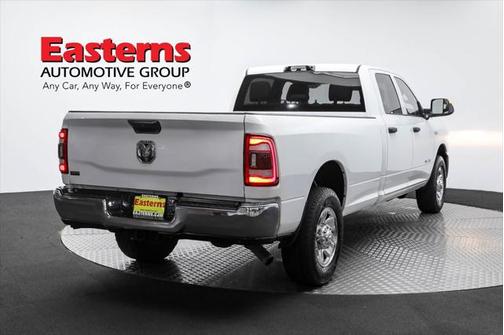 2022 RAM 2500 Tradesman Crew Cab 4x2 8' Box