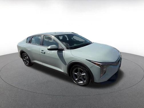 Morning Haze 2025 Kia K4 LXS