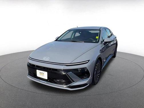2025 Hyundai SONATA Hybrid SE