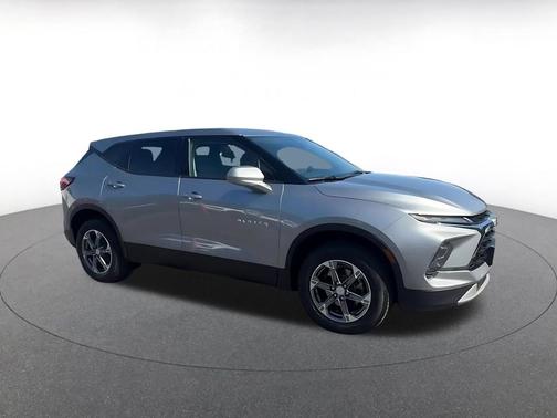 Sterling Gray Metallic 2025 Chevrolet Blazer 2LT