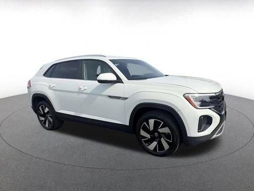 2025 Volkswagen Atlas Cross Sport 2.0T SE w/Technology 4MOTION