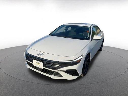 2025 Hyundai ELANTRA SEL