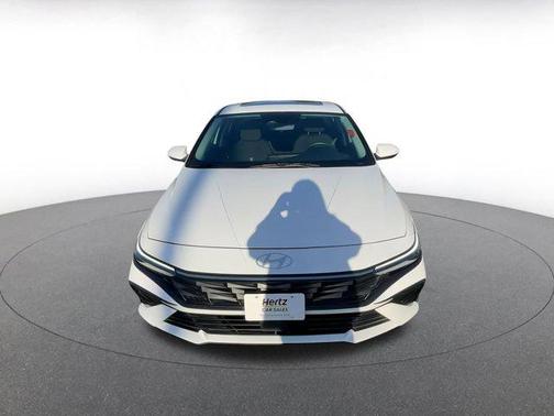 2025 Hyundai ELANTRA SEL