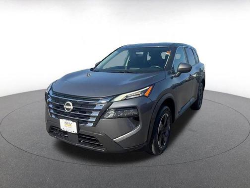 Gun Metallic 2025 Nissan Rogue SV