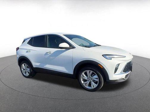 Summit White 2025 Buick Encore GX Preferred