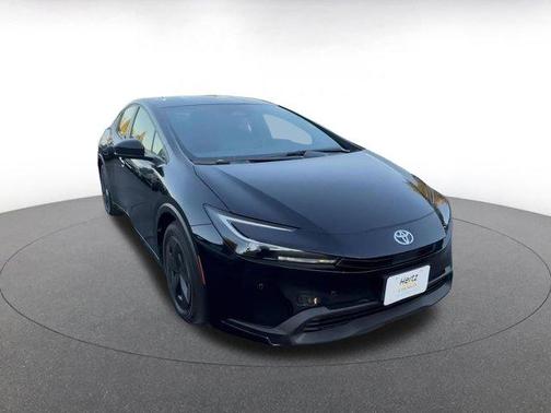 2025 Toyota Prius LE