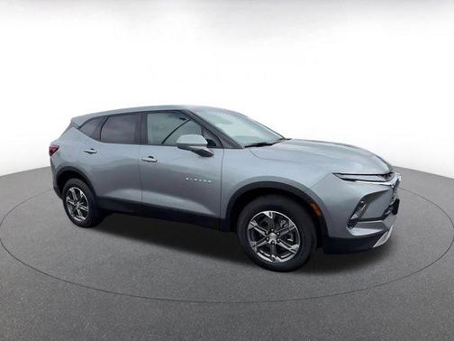Sterling Gray Metallic 2025 Chevrolet Blazer 2LT