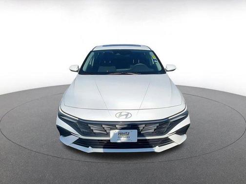 2025 Hyundai ELANTRA SEL