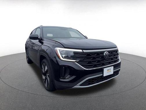 2025 Volkswagen Atlas Cross Sport 2.0T SE w/Technology 4MOTION