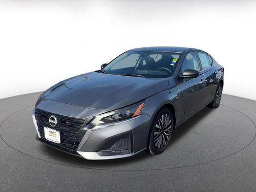 Gun Metallic 2025 Nissan Altima SV FWD