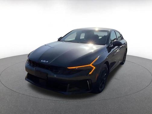 Interstellar Gray 2025 Kia K5 LXS