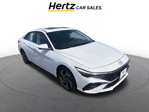 2025 Hyundai ELANTRA SEL