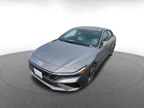 2025 Hyundai ELANTRA HEV Limited