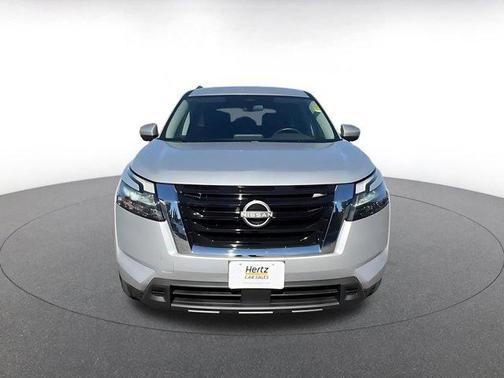 Brilliant Silver Metallic 2025 Nissan Pathfinder SV FWD