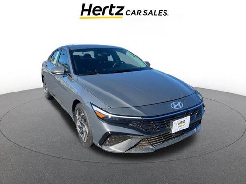 2025 Hyundai ELANTRA SEL